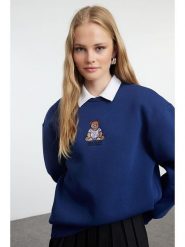 Trendyol Bluza w kolorze granatowym rozmiar: L. Niebieskie bluzy Trendyol, l, bez wzorów, bez ramiączek, bez kaptura. Za 86.99 zł.