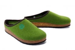 DR. BRINKMANN 320094-71 pistazie, kapcie damskie. Zielone kapcie Dr. Brinkmann, bez wzorów. Za 204.90 zł.