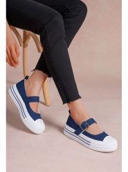 Foreverfolie Slippersy w kolorze granatowym rozmiar: 36. Niebieskie baleriny Foreverfolie, bez wzorów, bez obcasa, na platformie, bez zapięcia. Za 134.95 zł.