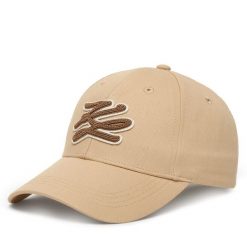 Czapka z daszkiem KARL LAGERFELD. Brązowe czapki z daszkiem KARL LAGERFELD, bez wzorów. Za 339.99 zł.