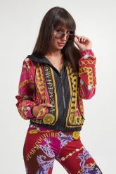 Kurtka damska z kapturem VERSACE JEANS COUTURE. Kurtki Versace Jeans Couture, bez wzorów, z jeansu, z kapturem. W wyprzedaży za 1,145.40 zł.