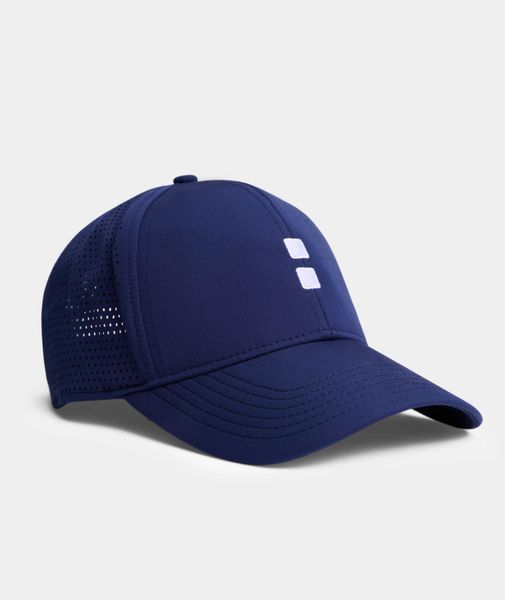 Czapka klubowa Navy. Niebieskie czapki z daszkiem NORDICDOTS, bez wzorów. Za 125.00 zł.