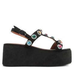 Sandały Kurt Geiger. Czarne sandały Kurt Geiger, bez wzorów, bez obcasa, na koturnie, bez zapięcia. Za 649.99 zł.