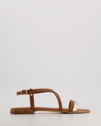 BRĄZOWE SANDAŁY LAMU VAC PLA-CUO. Brązowe sandały Venezia, bez wzorów, ze skóry, bez obcasa, bez zapięcia. Za 189.00 zł.