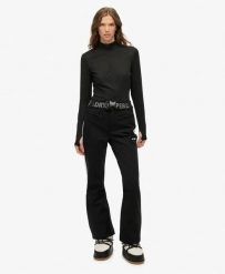Superdry Luxe Ski Pants – Oddychające i wodoodporne spodnie narciarskie. Czarne spodnie narciarskie Superdry, bez wzorów, z elastanu, narciarskie. Za 730.85 zł.