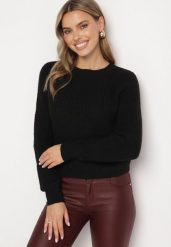 Czarny Klasyczny Sweter o Krótszym Kroju Zinoraya. Czarne swetry Born2be, na jesień, uniwersalny, bez wzorów, z bawełny, eleganckie, bez ramiączek. W wyprzedaży za 59.49 zł.