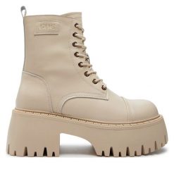 Trapery GOE. Brązowe traperki GOE, bez wzorów, bez obcasa, bez zapięcia. Za 489.99 zł.