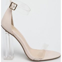 Missguided - Sandały. Szare sandały Missguided, z materiału. W wyprzedaży za 129.90 zł.