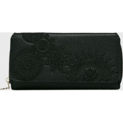 Desigual - Portfel. Portfele marki Reserved. Za 149.90 zł.