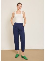 BGN Spodnie w kolorze granatowym rozmiar: 36. Niebieskie spodnie materiałowe BGN, bez wzorów, z materiału. Za 121.99 zł.