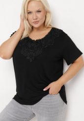 Czarny Klasyczny T-shirt z Koronką przy Dekolcie Fioma. Czarne t-shirty Born2be, l, bez wzorów, z jeansu, biznesowe, bez kołnierzyka, bez ramiączek. Za 59.99 zł.