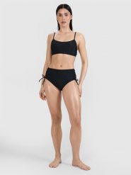 4F Góra od bikini damska - czarna L. Czarne bikini 4f, bez wzorów, z elastanu, eleganckie. W wyprzedaży za 39.99 zł.