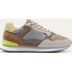 Hoff sneakersy Tampa. Buty sportowe lifestyle HOFF, bez wzorów, z gumy, sportowe, z okrągłym noskiem, bez zapięcia. Za 459.99 zł.