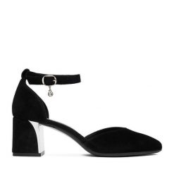 Czółenka Lasocki. Czarne czółenka Lasocki, bez wzorów, bez obcasa, bez zapięcia. Za 229.99 zł.