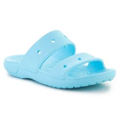 Klapki Classic Crocs Sandal W 206761-411 niebieskie. Niebieskie klapki bez wzorów, z tworzywa sztucznego, casualowe, bez obcasa, bez zapięcia. Za 271.50 zł.