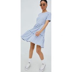 Vila sukienka kolor fioletowy mini rozkloszowana. Fioletowe sukienki Vila, m, bez wzorów, z dzianiny, bez kołnierzyka, bez ramiączek, mini, rozkloszowane. Za 179.99 zł.