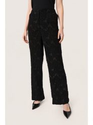 Soaked in Luxury Spodnie "Soaked in Luxury" w kolorze czarnym rozmiar: M. Czarne spodnie materiałowe Soaked in Luxury, bez wzorów, z materiału. Za 174.84 zł.