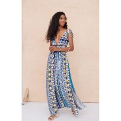 Sukienka Rzymianka BS Dv 33. Sukienki blue shadow, na co dzień, s, z aplikacjami, z elastanu, boho, bez kołnierzyka, bez ramiączek, maxi, kopertowe. Za 399.90 zł.