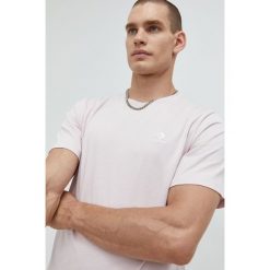 Converse t-shirt bawełniany kolor różowy gładki. Czerwone t-shirty Converse, l, z aplikacjami, z bawełny, bez kołnierzyka, bez ramiączek. W wyprzedaży za 94.99 zł.