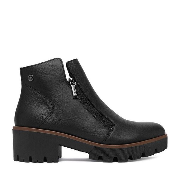 Botki Rieker. Czarne botki Rieker, bez wzorów, bez obcasa, na płaskiej podeszwie, bez zapięcia. Za 429.99 zł.