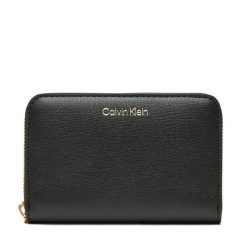Portfel Calvin Klein. Czarne portfele Calvin Klein, bez wzorów. Za 169.99 zł.