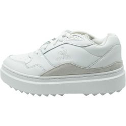 Buty sportowe damskie Le Coq Sportif LCS T2000. Białe buty sportowe lifestyle Le Coq Sportif, bez wzorów, ze skóry, sportowe, bez zapięcia. W wyprzedaży za 490.00 zł.