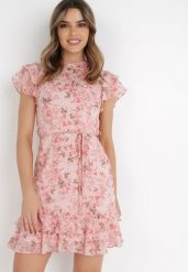 Różowa Sukienka Corite. Czerwone sukienki Born2be, na imprezę, l, z aplikacjami, z tkaniny, bez kołnierzyka, bez ramiączek, mini. W wyprzedaży za 93.49 zł.