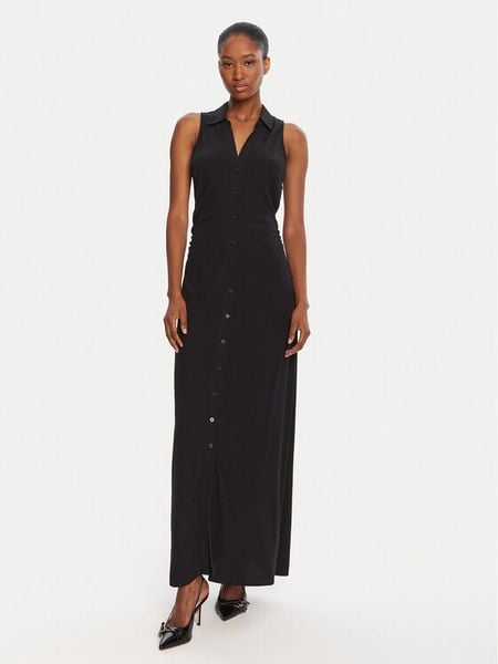 Guess Sukienka 176871 Czarny Classic Fit. Czarne sukienki Guess, m, z aplikacjami, z wiskozy, bez kołnierzyka, bez ramiączek, koszulowe. Za 327.00 zł.