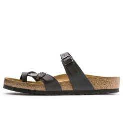 Kapcie Birkenstock Mayari Czarny Dorosłych. Czarne kapcie Birkenstock, bez wzorów, z materiału. Za 401.30 zł.