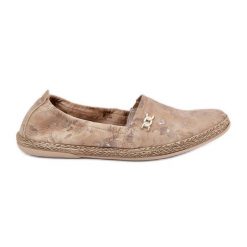 Eleganckie Zamszowe Espadryle W Kwiaty Damskie Zazoo 10177 Beżowe beżowy. Brązowe espadryle bez wzorów, z zamszu, eleganckie, bez obcasa, na płaskiej podeszwie. Za 387.75 zł.