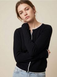 Wiskozowy kardigan - czarny. Czarne swetry Sinsay, l, bez wzorów, z wiskozy, bez ramiączek. Za 29.99 zł.