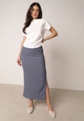 Niebieska Prosta Spódnica z Rozcięciem z Boku ze Strukturalnej Tkaniny Orinelin. Niebieskie spódnice Born2be, do pracy, m, bez wzorów, z tkaniny, biznesowe, maxi, koszulowe. Za 39.99 zł.