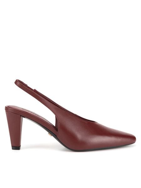 GINO ROSSI Czółenka DREW-LT766-91 Czerwony. Czerwone czółenka Gino Rossi, bez wzorów, ze skóry, bez obcasa, bez zapięcia. Za 299.99 zł.