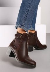 Brązowe Botki Sztyblety Wykończone Metaliczną Klamrą i Elastyczną Wstawką Lericeas. Brązowe botki Renee, bez wzorów, z jeansu, eleganckie, bez obcasa, na obcasie, bez zapięcia. W wyprzedaży za 76.99 zł.