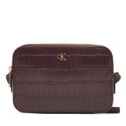 Torebka Calvin Klein. Czerwone listonoszki Calvin Klein, bez wzorów, bez dodatków. Za 379.99 zł.
