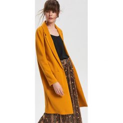 Musztardowy płaszcz - Żółty. Płaszcze marki Reserved. Za 139.99 zł.