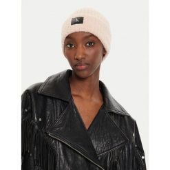 Czapka Calvin Klein. Czerwone czapki zimowe Calvin Klein, bez wzorów. Za 229.99 zł.