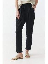 TATUUM Spodnie "Zamiria" w kolorze czarnym rozmiar: 36. Czarne spodnie materiałowe Tatuum, bez wzorów, z materiału. Za 134.85 zł.