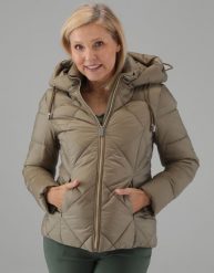 Pikowana kurtka z miękkim wypełnieniem. Kurtki Unisono, s, bez wzorów, z tkaniny, bez kaptura. Za 369.00 zł.