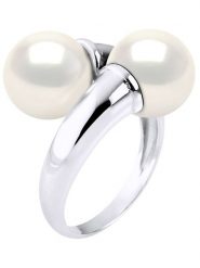 ATELIERS SAINT GERMAIN Srebrny pierścionek z perłami rozmiar: 54. Białe pierścionki ATELIERS SAINT GERMAIN, z perłą, srebrne. Za 523.95 zł.