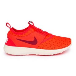 Buty Nike Juvenate Noble Red Mga 0766 Red. Czerwone buty treningowe Nike, bez wzorów, z materiału, bez zapięcia. Za 512.99 zł.