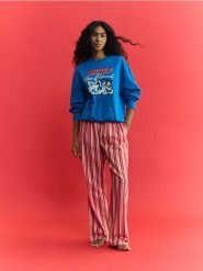 Bawełniana piżama Mickey Mouse - niebieski. Niebieskie piżamy Reserved, l, bez wzorów, z bawełny, bez kołnierzyka, bez ramiączek. Za 159.99 zł.