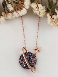 Heliophilia Srebrny naszyjnik z elementem ozdobnym - dł. 42 cm rozmiar: onesize. Szare naszyjniki Heliophilia, z materiału, z cyrkonią, srebrne. Za 86.99 zł.