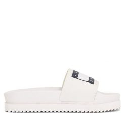 Klapki Tommy Jeans. Klapki Tommy Jeans, bez wzorów, z jeansu, bez obcasa, bez zapięcia. Za 199.99 zł.