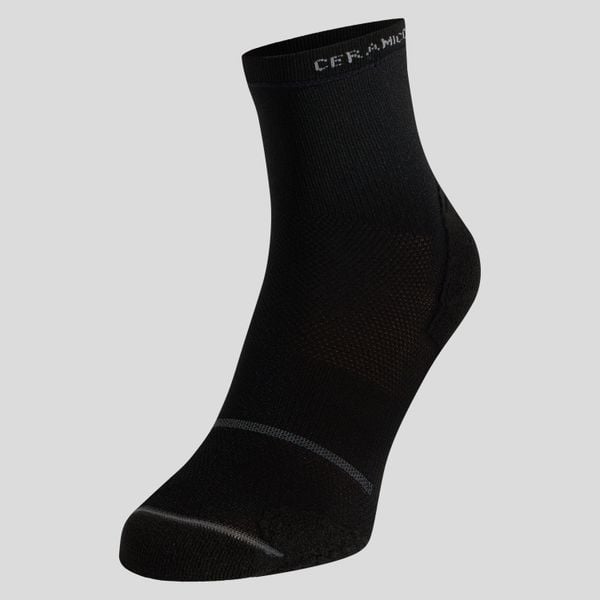 Skarpety Odlo CERAMICOOL REFLECTIVE. Zielone skarpetki ODLO, bez wzorów, z elastanu. Za 89.15 zł.
