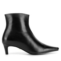 Botki Gino Rossi. Czarne botki Gino Rossi, bez wzorów, bez obcasa, na szpilce, bez zapięcia. Za 265.99 zł.
