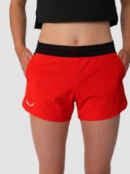 Salewa Szorty funkcyjne w kolorze czarno-czerwonym rozmiar: 34. Czarne szorty sportowe Salewa, bez wzorów, z materiału, z podwyższonym stanem, outdoorowe. Za 141.19 zł.