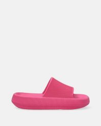 LEKKIE KLAPKI CY-9034 FUXIA. Klapki Venezia, bez wzorów, z materiału, bez obcasa, bez zapięcia. Za 69.00 zł.