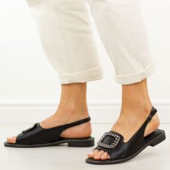 Czarne płaskie sandały damskie Potocki 43340. Czarne sandały POTOCKI, z aplikacjami, z materiału, casualowe, bez obcasa, na płaskiej podeszwie, bez zapięcia. Za 149.00 zł.