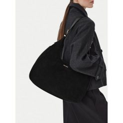 Torebka GINO ROSSI. Czarne torebki klasyczne Gino Rossi, bez wzorów, klasyczne, bez dodatków. Za 599.99 zł.